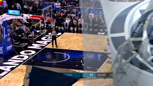 【NBA集锦】奥科吉造犯规富尼耶吃T 麦克劳林再中三分森林狼一回合连得5分