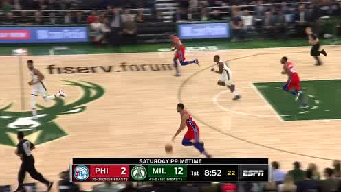 【NBA集锦】快攻反击一瞬间 西蒙斯箭步穿云连续上篮刷网补血