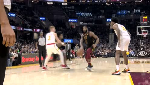 【NBA集锦】生生往里碾！德拉蒙德强势贴身打篮下打板2+1很轻松