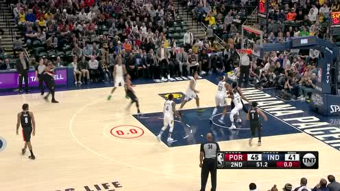 【NBA集錦】讓對手絕望 麥科勒姆大幅度華麗轉(zhuǎn)身后仰24秒壓哨命中