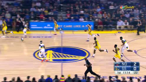 【NBA集錦】開場(chǎng)就發(fā)威 李突然發(fā)力沖刺單臂暴扣宣誓主權(quán)