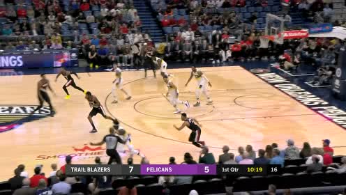 【NBA集錦】霍勒迪搶斷反擊送妙傳 錫安拍馬趕到雙手暴扣