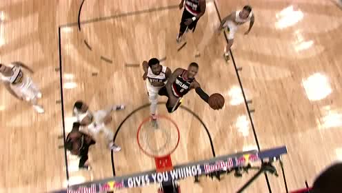 【NBA集錦】見(jiàn)縫插針 利拉德手術(shù)刀般犀利突破打成2+1
