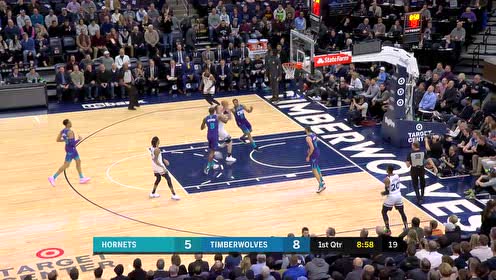 【NBA集锦】反击快攻行云流水 埃尔南戈麦斯猛虎下山双臂暴扣
