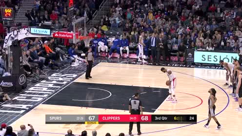 【NBA集锦】英雄归来 泡椒回场发球不忘与德罗赞握手致意