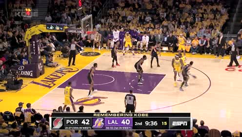 【NBA集錦】翻江倒海無(wú)人可擋 詹皇籃下自投自搶強(qiáng)硬得分