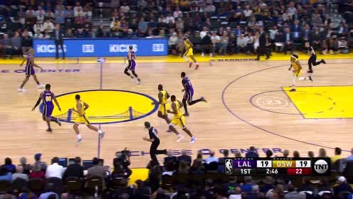 【NBA集锦】卡鲁索蝴蝶穿花滑翔出手 戴维斯篮下干拔补篮命中加血