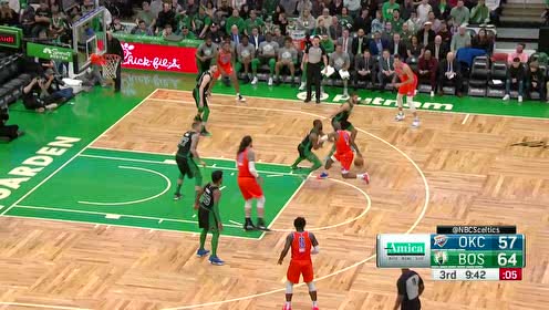 【NBA集錦】協(xié)防搶斷并撞飛保羅 塔圖姆單槍匹馬大力劈扣