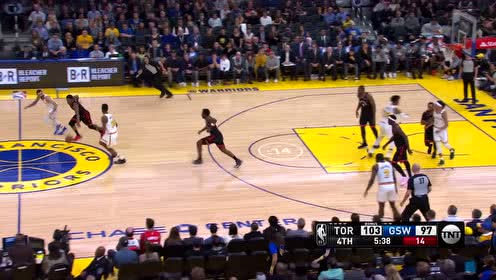 【NBA集錦】趁此機(jī)會(huì)一擊斃命 西亞卡姆跟進(jìn)妙傳助飛阿奴諾比暴扣掛筐