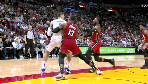 【NBA集锦】大个子之间的配合!武切维奇妙传戈登双手暴扣2+1