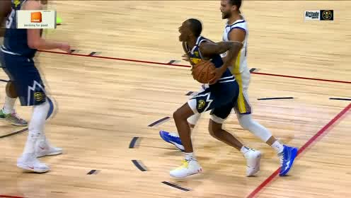 【NBA集锦】巴顿从画面外闪出 加足马力直冲禁区无视人群拿下2+1