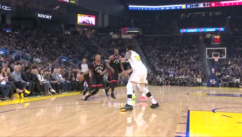 【NBA集錦】你是踩了彈簧嗎？ 克里斯追身拍蒼蠅大帽掀翻鮑威爾