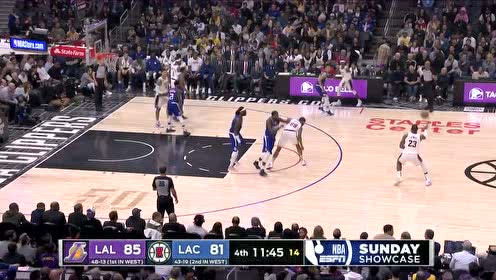 【NBA集锦】末节开场再浇一盆冷水 詹姆斯单打哈雷尔干拔三分稳稳命中