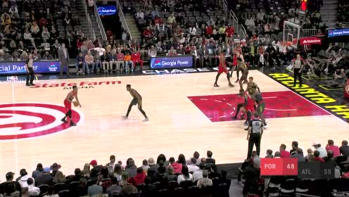 【NBA集锦】胸有成竹气定闲 安东尼迎着防守翻身跳投空心入网