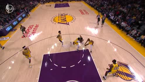 【NBA集锦】什么叫总决赛级别的对抗 字母哥刚打一分钟就挂彩