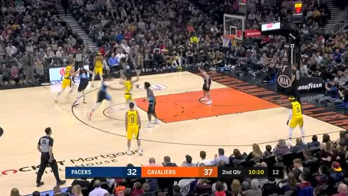 【NBA集錦】跑也跑暈?zāi)?！霍勒迪繞過防守直殺內(nèi)線飛身上籃防不勝防