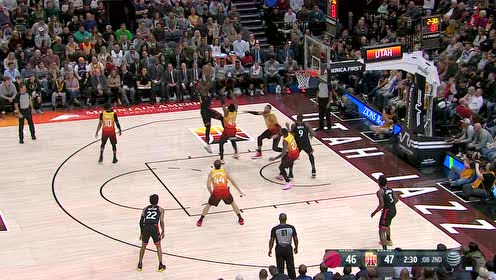 【NBA集锦】西亚卡姆强硬背打米切尔 金鸡独立后仰跳投命中