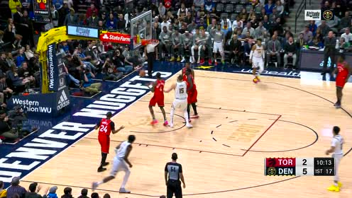 【NBA集锦】大个子也有细腻技术 约基奇杀入篮下抛投入网