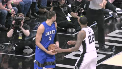 【NBA集锦】旧时代风骨 盖伊先飙远射再送武切维奇强硬封盖