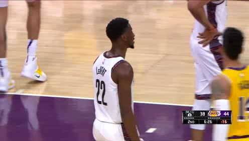 【NBA集錦】51分猛男就是拼 勒韋爾飛身大帽“小卡”