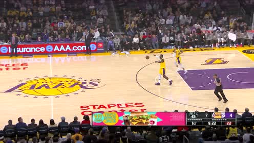 【NBA集錦】開場化身皇阿瑪 格林底角三分對飆錢德勒