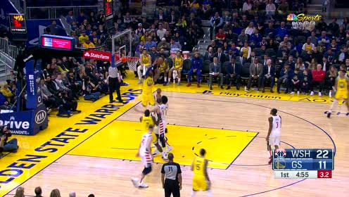 【NBA集锦】帕斯卡尔吸引住防守注意力 空抛制导克里斯飞身暴扣提振士气