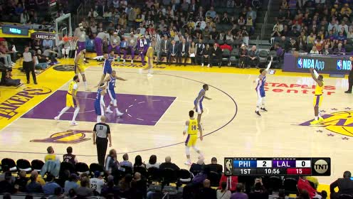 【NBA集錦】默契十足！詹姆斯高吊籃下麥基殺出奮力一扣