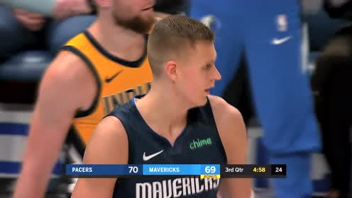 【NBA集錦】鉑金人高馬大搶下球權(quán) 導(dǎo)彈直塞東契奇腳踩風(fēng)火輪完成上籃