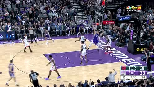【NBA集錦】簡直太硬了！萊恩籃下自投自搶補扣打進(jìn)