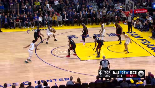 【NBA集錦】過年了過年了！庫里張手迎射怒取3+1后興奮慶祝有那味兒了