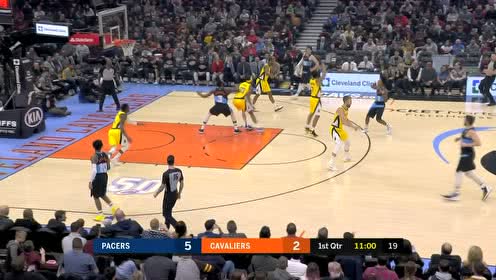【NBA集錦】好一個守株待兔！塞克斯頓外線急停喂餅莊神上籃輕取