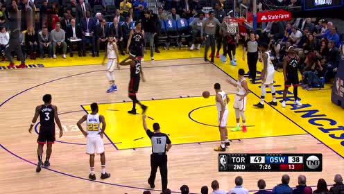 【NBA集錦】1米93幾乎平筐騎扣對手！ 戴維斯騰云駕霧戰(zhàn)斧暴扣征服全場觀眾
