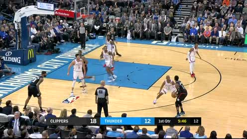 【NBA集锦】空切配合撕裂防线 祖巴茨大马金刀双臂暴扣