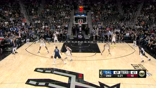 【NBA集锦】面对怀特连续胯下运球！东契奇后撤步三分百步穿杨