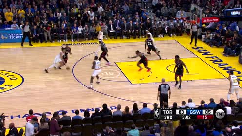 【NBA集錦】快攻反擊一條龍 鮑威爾鬼手搶斷滑翔上籃打成2+1