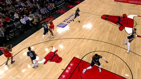 【NBA集锦】全队都拼了 史密斯5秒关键三分东契奇犯规奋不顾身撞伤鼻子