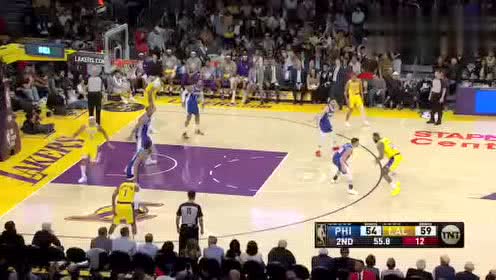 【NBA集錦】簡直無法用語言形容！濃眉殺紅了眼連得9分搶斷三分暴扣樣樣都有