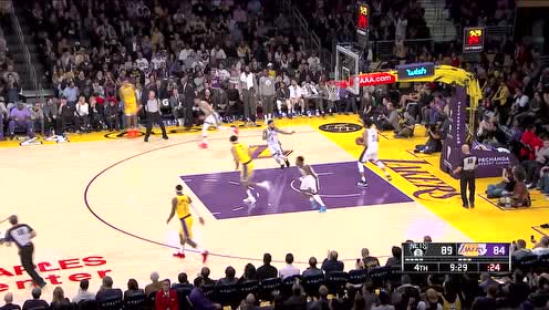 【NBA集錦】這球有點(diǎn)東西 庫茲馬接球翻身跳投