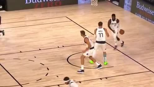 【NBA集锦】绝不浪费任何一个出手机会 奥拉迪波急停跳投两分入账