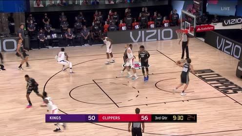 【NBA集锦】虚虚实实！祖巴茨节奏变化晃过霍姆斯双手暴扣