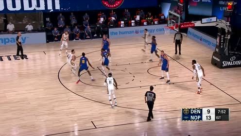 【NBA集锦】雷迪克穿裆击地鬼手妙传 霍乐迪霸气出手精准命中靶心