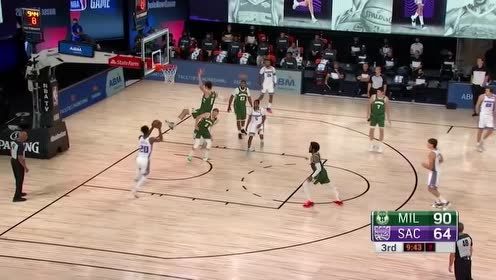 【NBA集锦】福克斯突破分球醉翁之意不在酒 贾尔斯张开双翼暴力虐筐完成终结