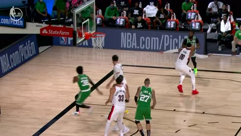 【NBA集锦】把甜瓜打的一脸无奈 布朗大心脏3+1就问你强不强