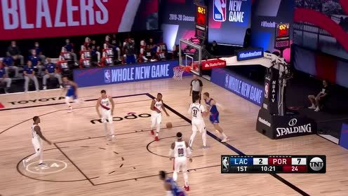 【NBA集锦】身高臂长无人可挡 祖巴茨突破篮下单臂暴扣