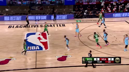 【NBA集锦】沃克吸引包夹送击地助攻 泰斯跟进双手砸筐