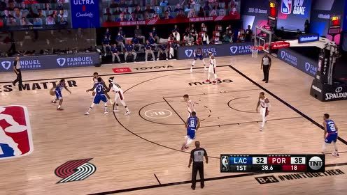 【NBA集锦】一点浩然气千里快哉风 利拉德里突外投连拿5分