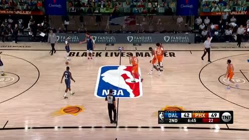 【NBA集錦】邊線球撞墻配合太秀了 杰克遜空切雙手爆扣！