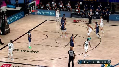 【NBA集錦】擊地妙傳撕裂防線 巴里亞連線大博班單臂炸筐