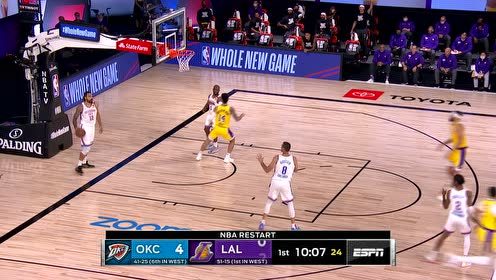 【NBA集锦】格林加足马力高速上篮 亚当斯强压麦基灵活转身予以回应