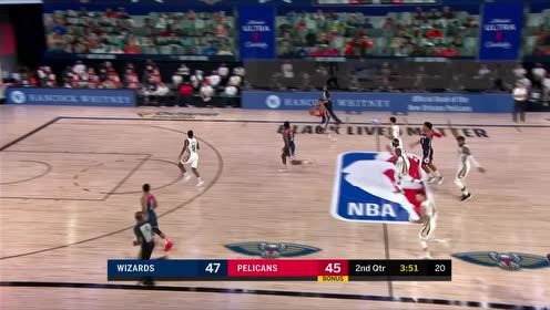 【NBA集錦】布朗反擊快攻不貪功 低手妙傳布萊恩特雙手暴扣
